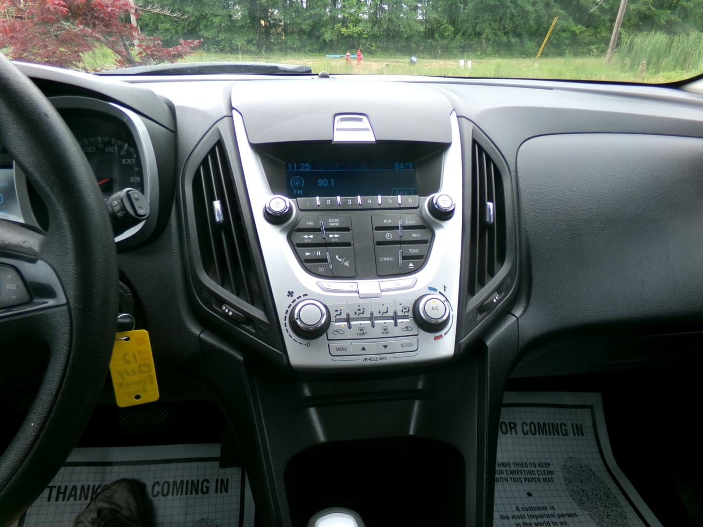 2012 Gray /Black Chevrolet Equinox (2GNALBEK9C1) , located at 401 First NE, Bearden, AR, 71720, (870) 687-3414, 33.726528, -92.611519 - Photo#10